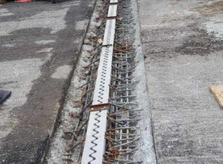 JOINT DE CHAUSSEE ACIER